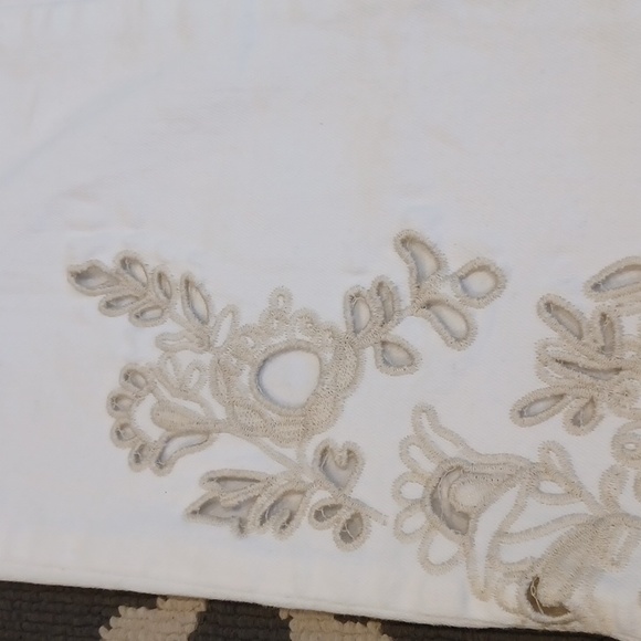 We The Free White Floral Cutout Jeans Women's 28 - Picture 6 of 13